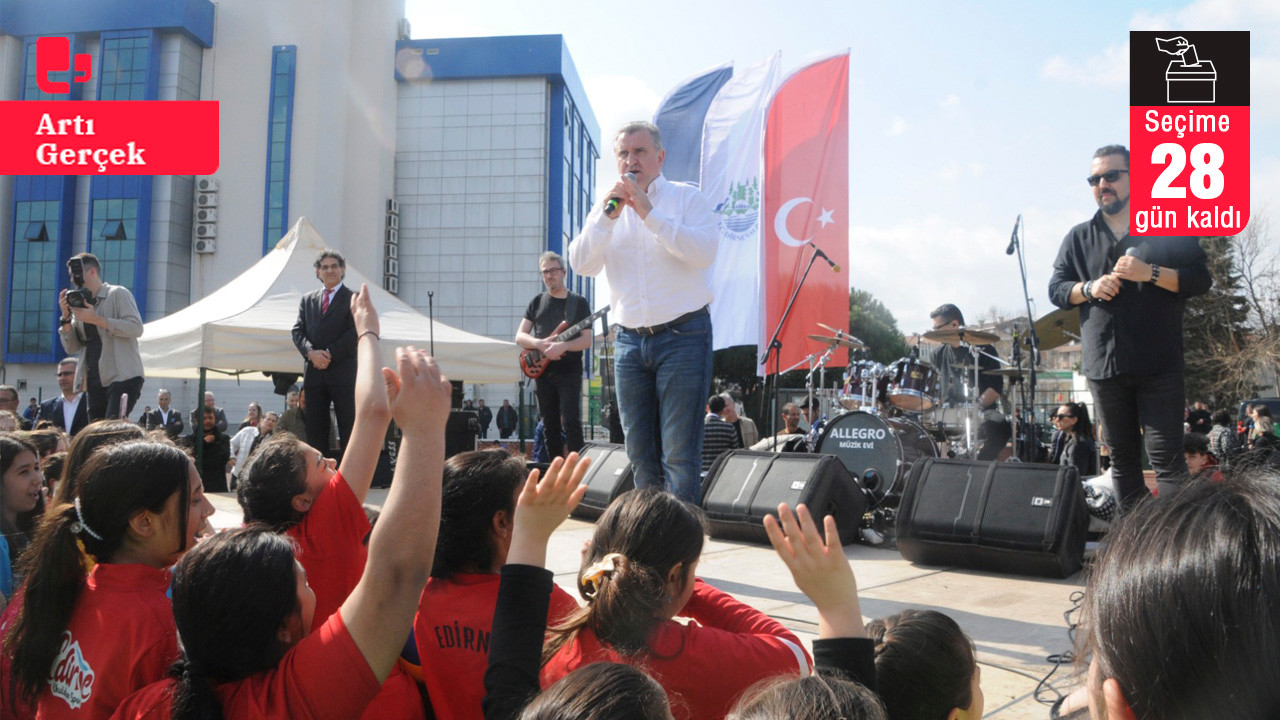 Bakan, çocuklardan AKP adayı için destek istedi: 'Adayımız çocukları ve sporcuları seviyor'