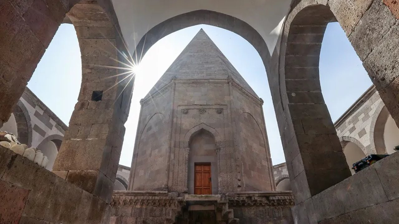 700 yıllık Köşk Medrese, kültür ve sanat merkezi oldu
