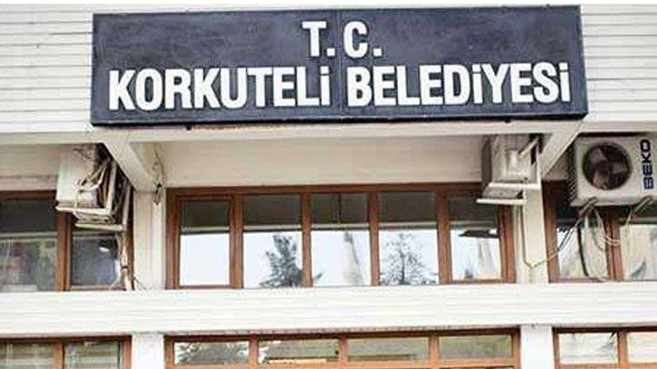 Antalya'da Korkuteli Belediyesi, işçilerine 65 gündür maaş ödemiyor