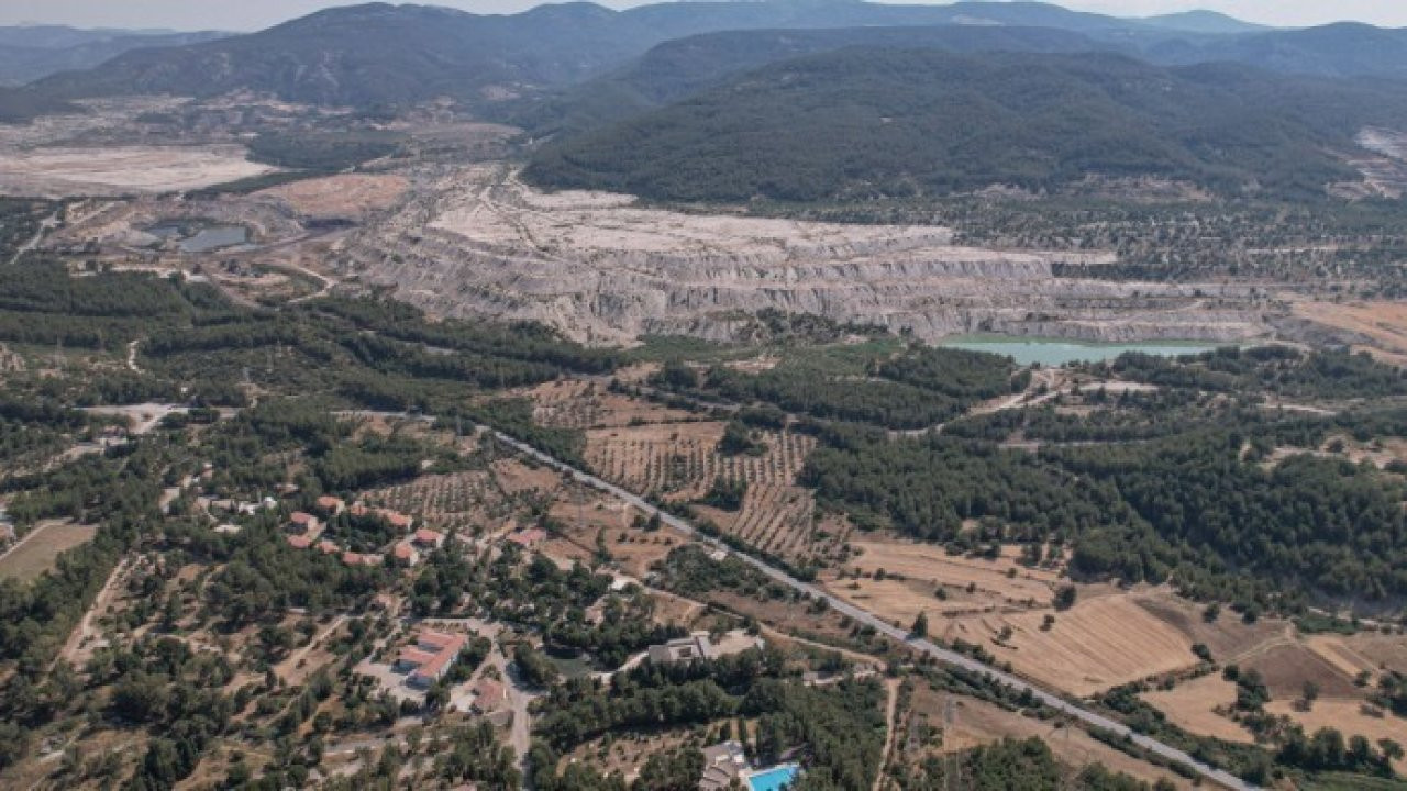 Akbelen Ormanı çevresindeki tarım arazileri linyit maden sahası olarak kamulaştırıldı