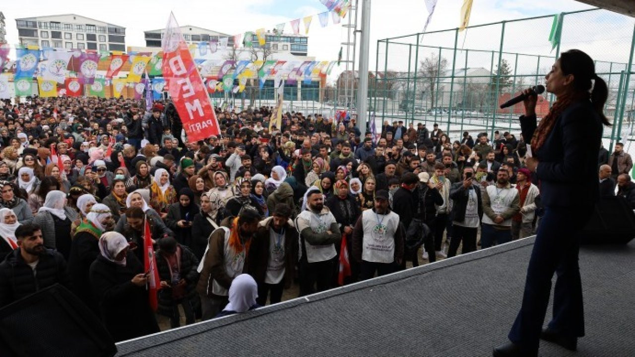 Hatimoğulları'ndan Erdoğan'a tepki: Ayrıştırıcı olan 'ya benimsin ya kayyımın' diyen iktidardır