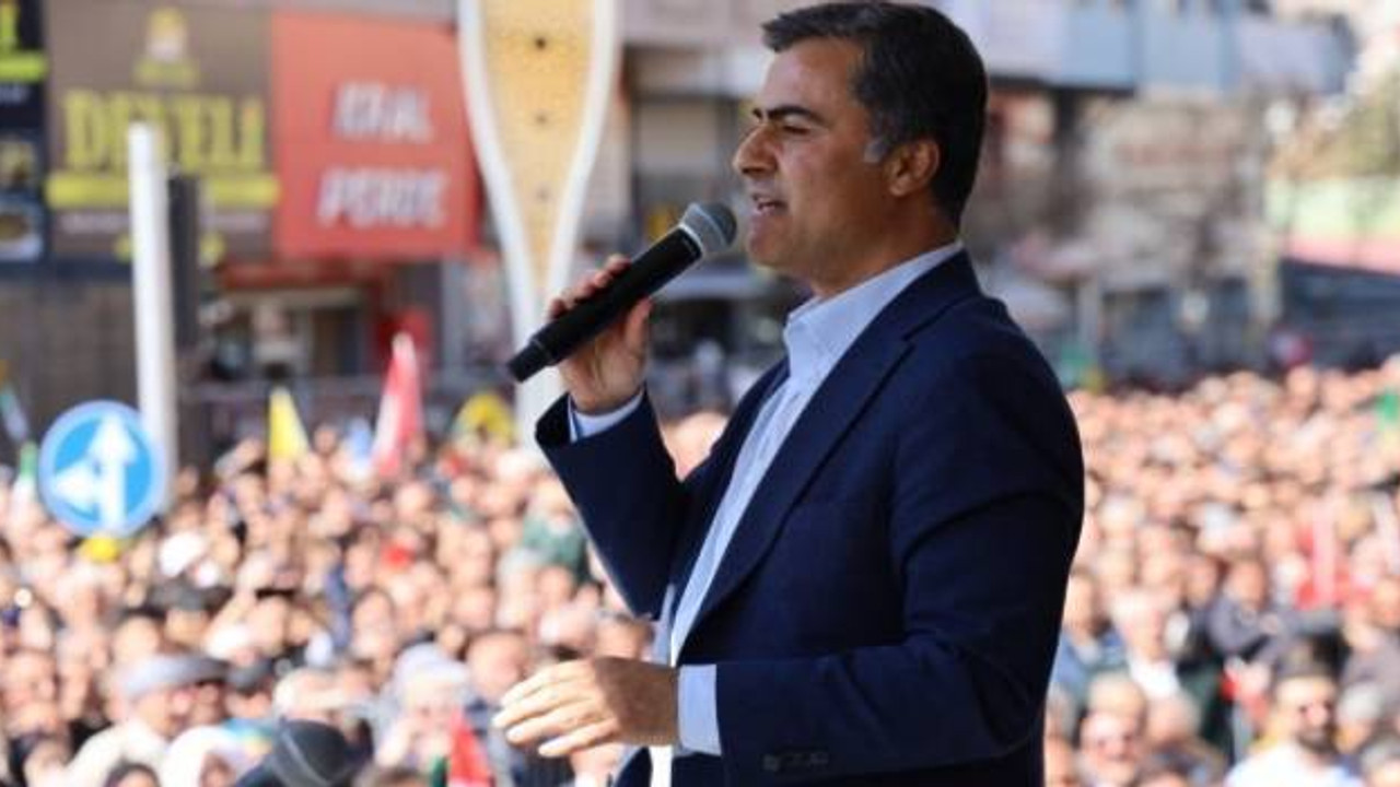 Abdullah Zeydan'ın seçilme hakkının elinden alınmasına hukukçu ve siyasilerden tepki yağdı: 'Planlı müdahale, dolaylı kayyım'