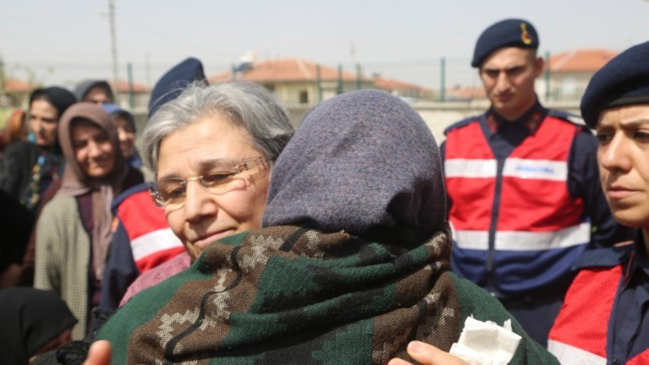 Leyla Güven kardeşinin cenaze törenine katıldı