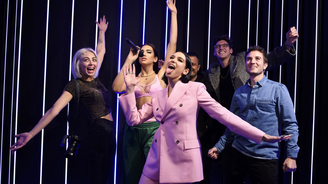 İstanbul Madame Tussauds'un koleksiyonuna, Dua Lipa'nın balmumu figürü de eklendi