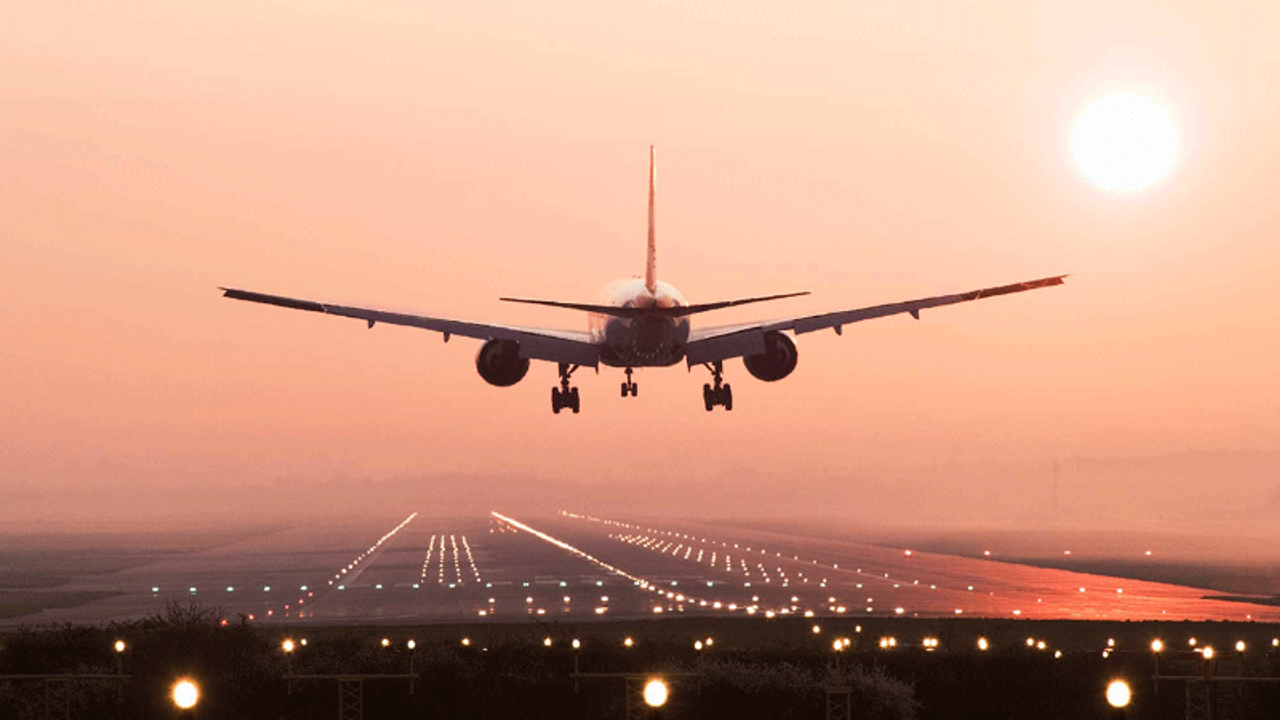 Dev havayolları Türkiye semalarını terk ediyor
