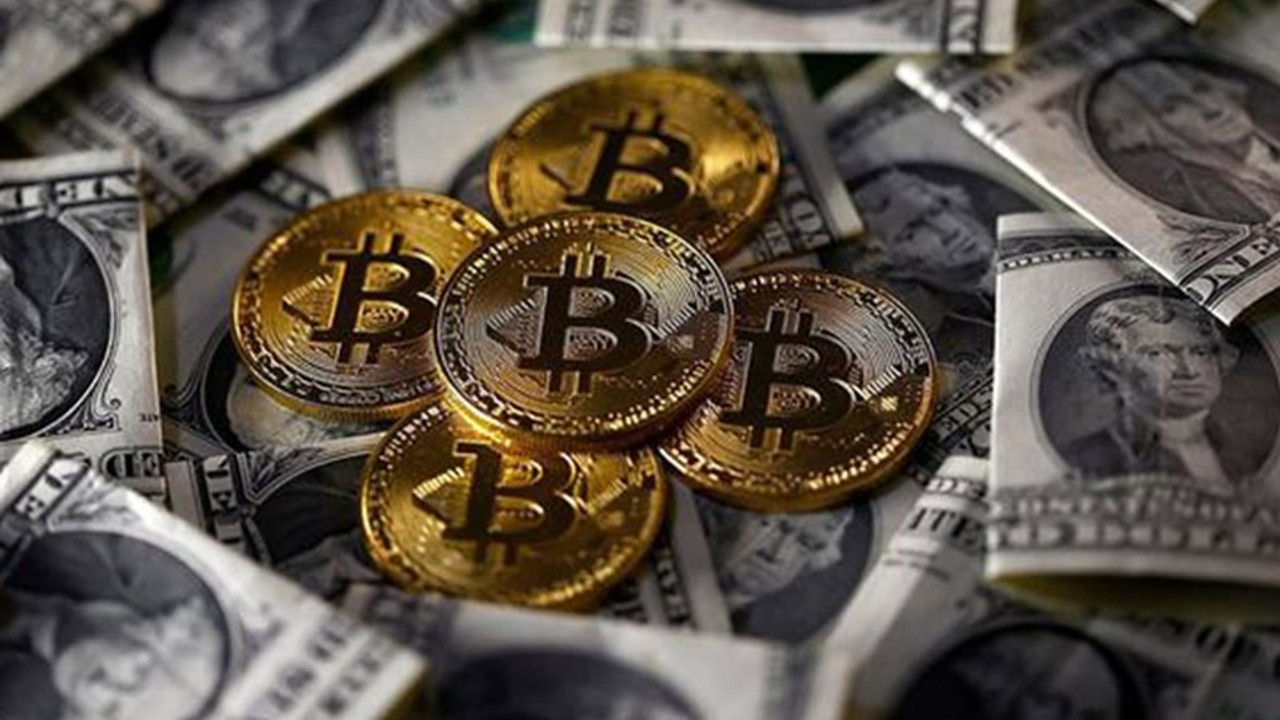 Bitcoin'de beklenen düşüş başladı