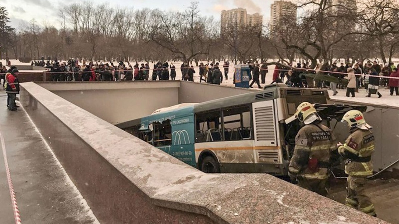 Moskova’da otobüs yayaların arasına daldı: 5 ölü