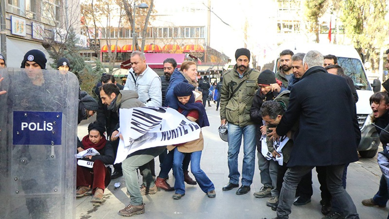 Yeni yıla gözaltılarla başladılar