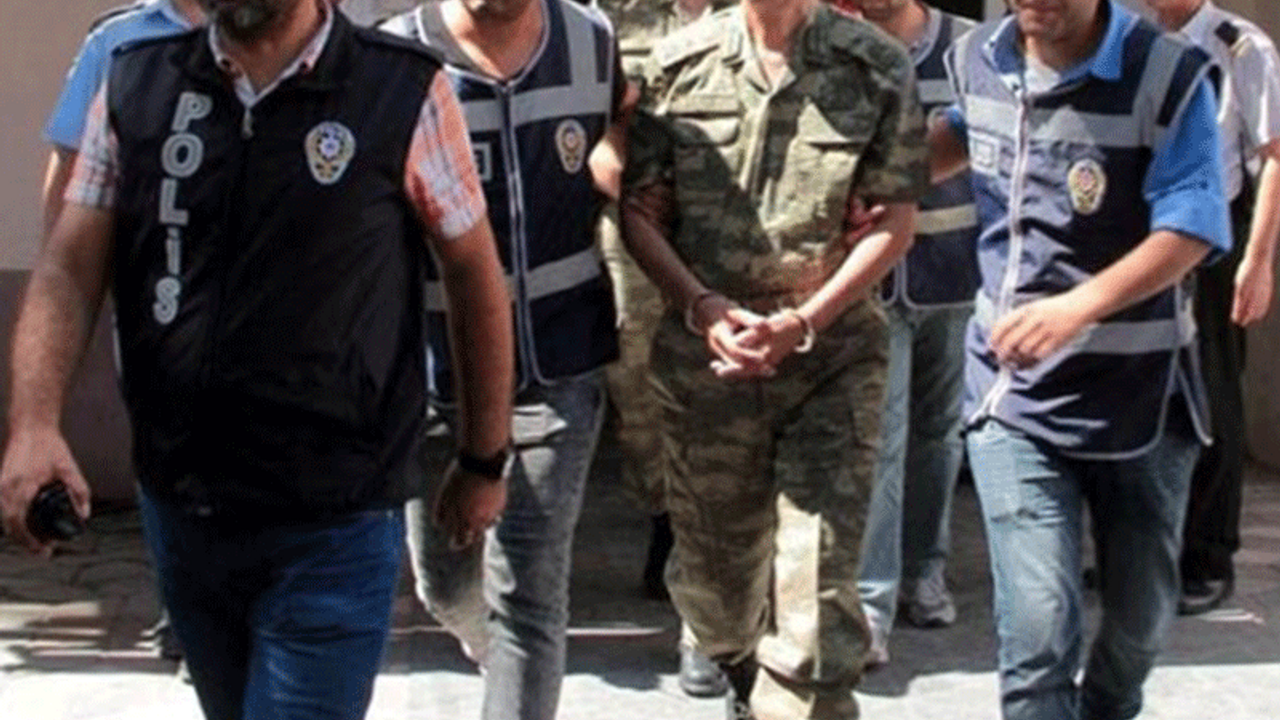 Askere PKK suçlamasıyla gözaltı