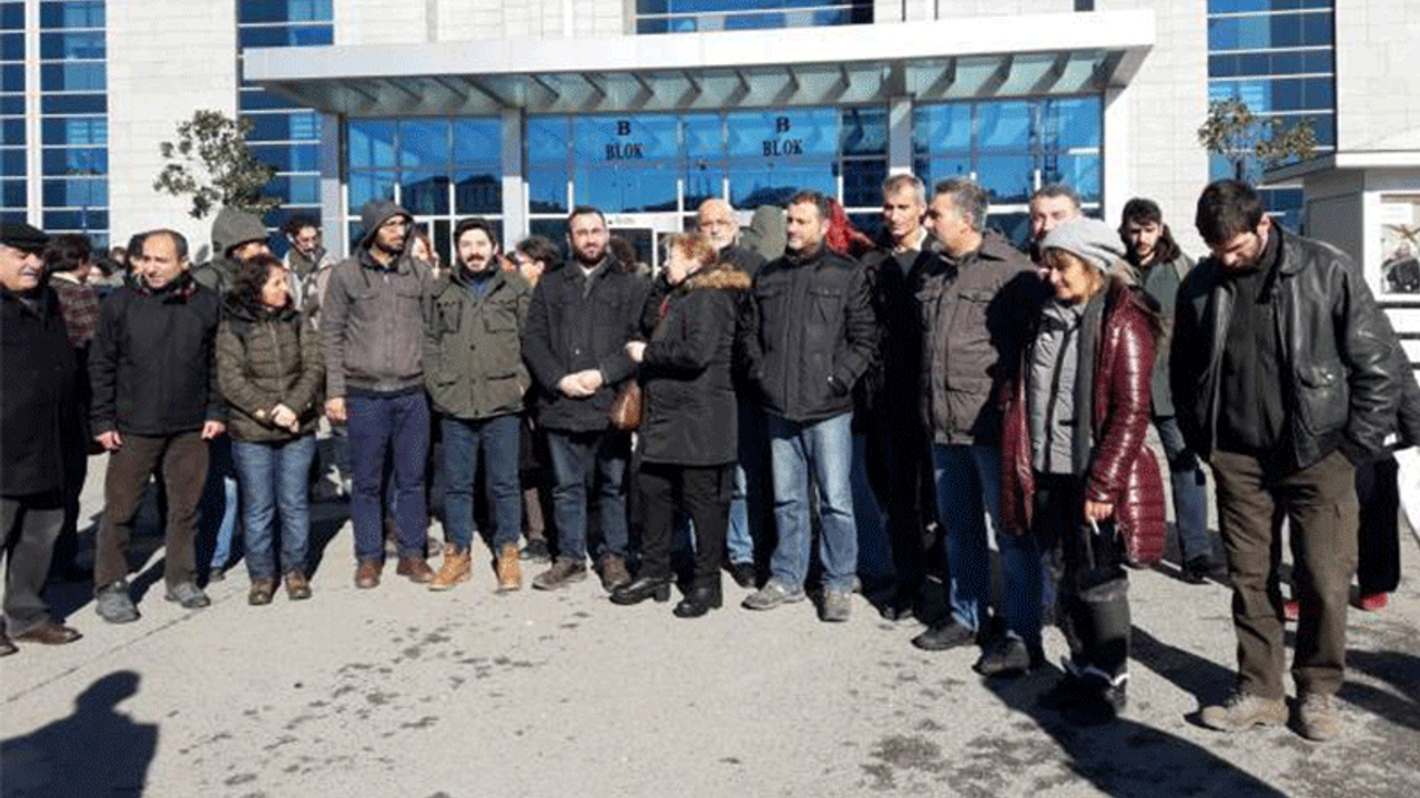 Nuriye ve Semih'e destek verdikleri için yargılanan 33 kişiye beraat