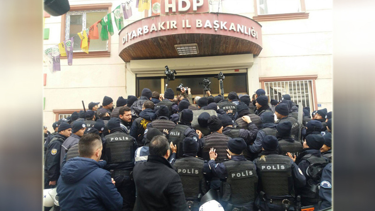 HDP'nin Afrin protestosuna polis müdahalesi