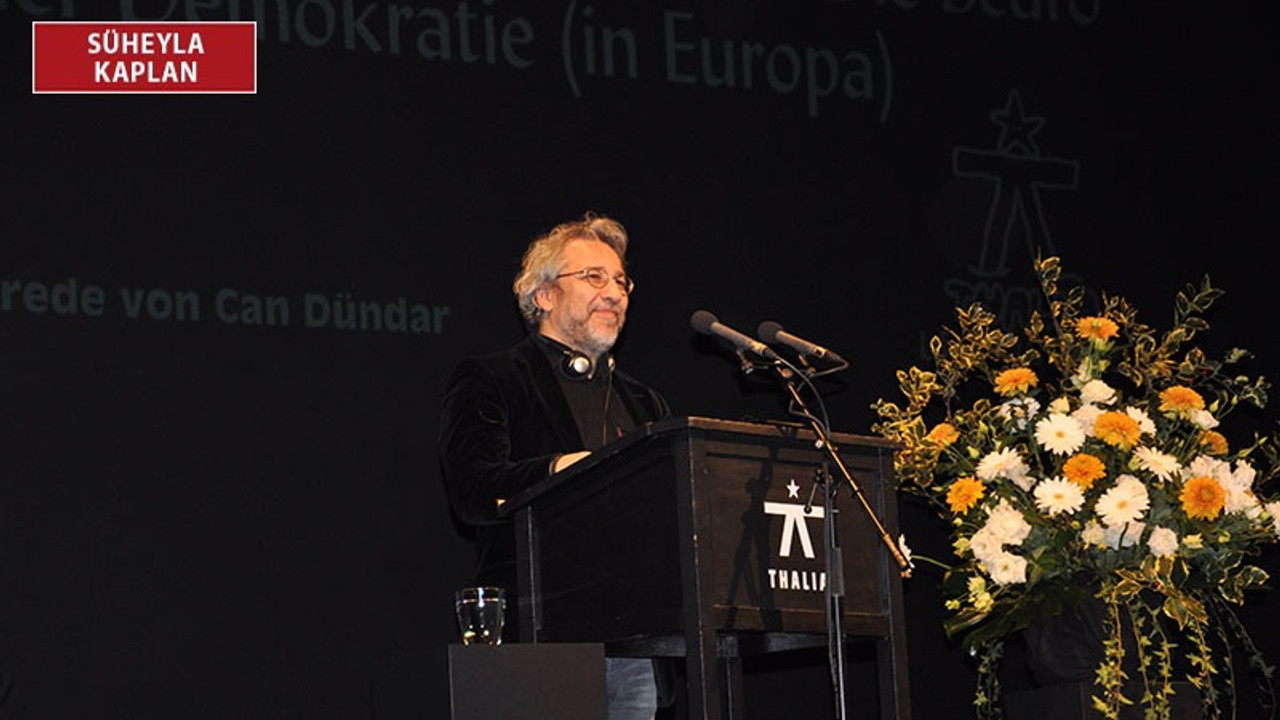 Dündar: Ben sürgündeyim, ülkem dün savaşa girdi