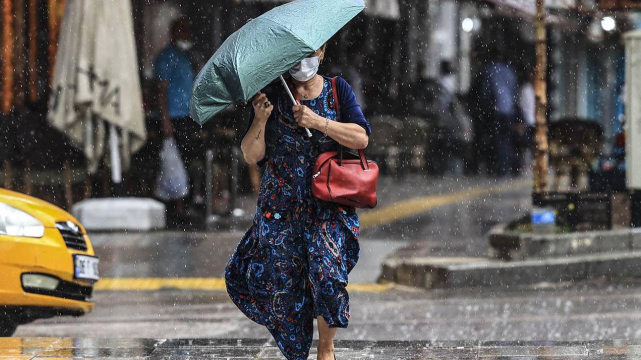 Meteorolojiden kuvvetli sağanak uyarısı: 8 Nisan Pazartesi hava durumu