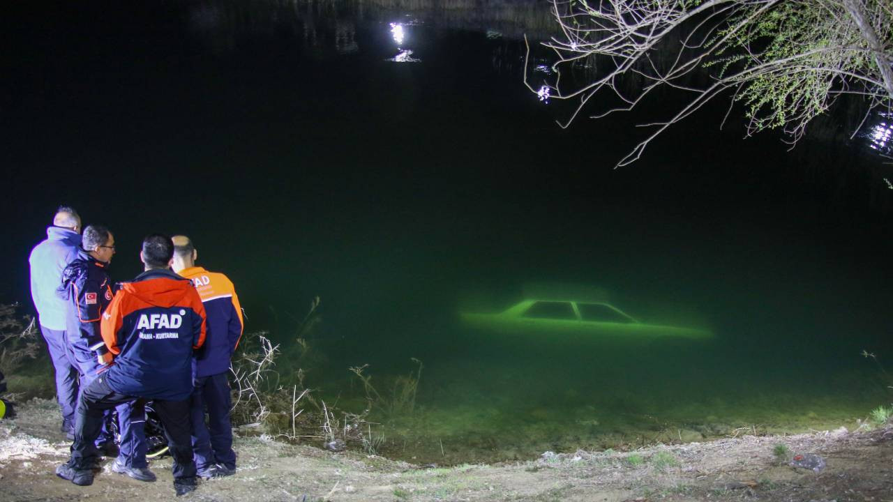 Uşak'ta gölete düşen otomobilde bir kişi ölü bulundu