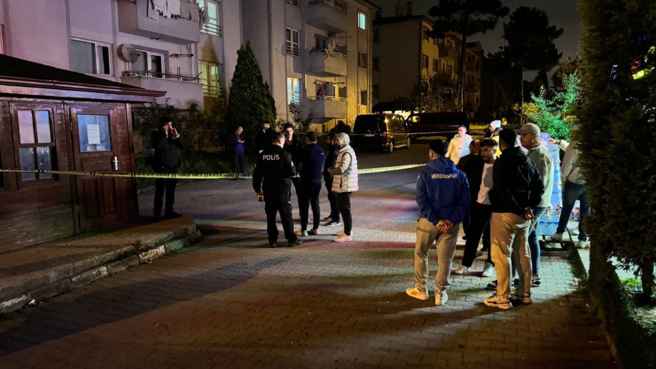 Babasını ve annesini öldürdü: Tabancayla yaraladığı kardeşi de kendisi öldürdü