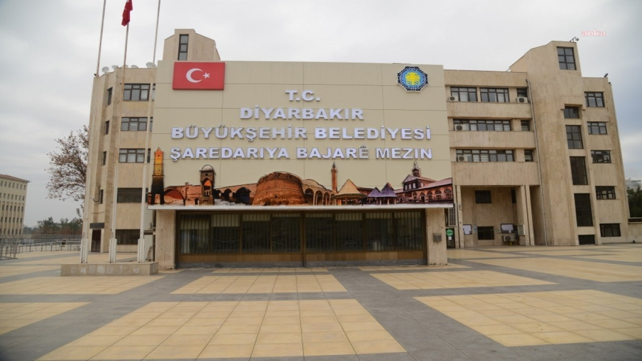 Diyarbakır Büyükşehir Belediyesi tüm harcama işlemlerini durdurdu