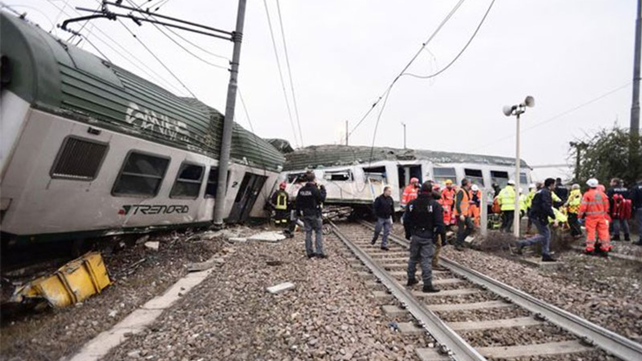 İtalya'da tren kazası