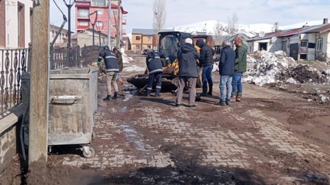 Belediyeyi DEM Parti kazandı, Bakanlık çöp aracını geri istedi: 'Böylesi bir hamle halkı cezalandırmaktır'