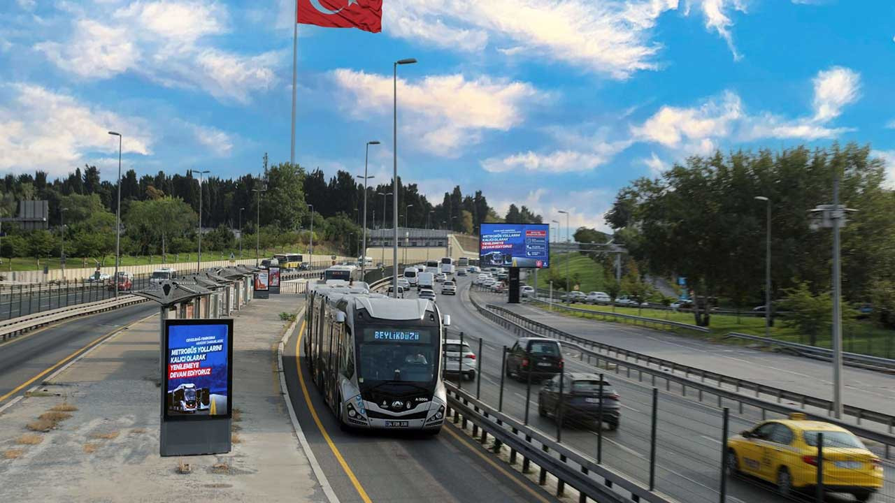 Metrobüse, uluslararası yol trafik güvenliği belgesi verildi