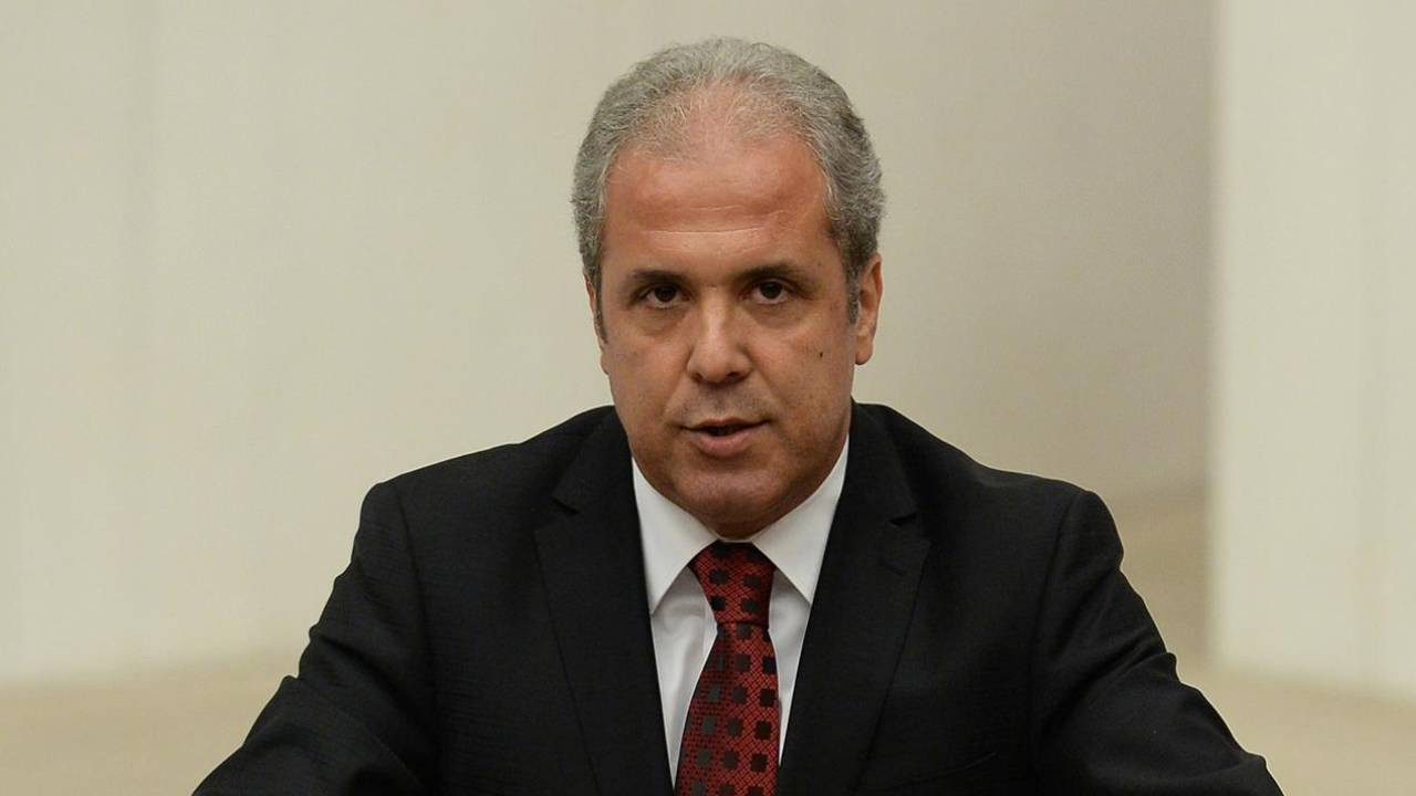 AKP'li Şamil Tayyar, partisini yine uyardı: 'Bu kez çift başlı tehditle karşı karşıya'