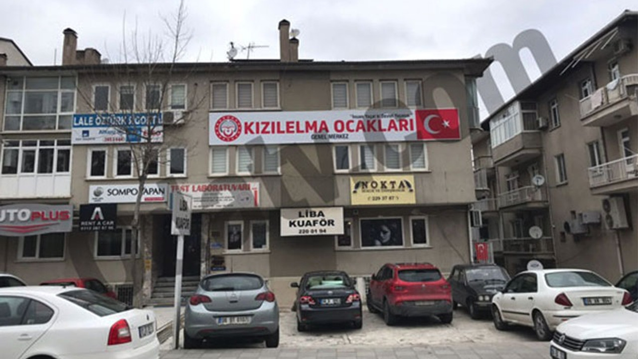 Kızıl Elma Ocakları tabela astı