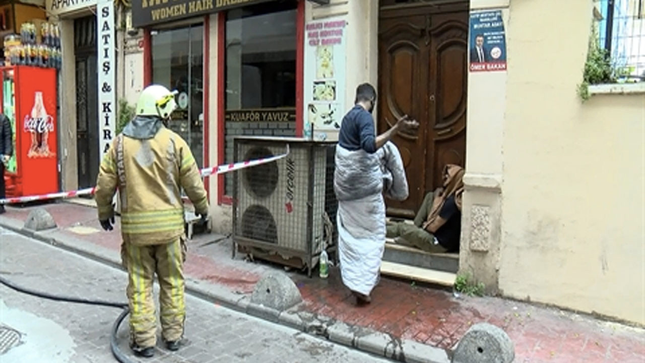 Beyoğlu’nda apart otelde yangın