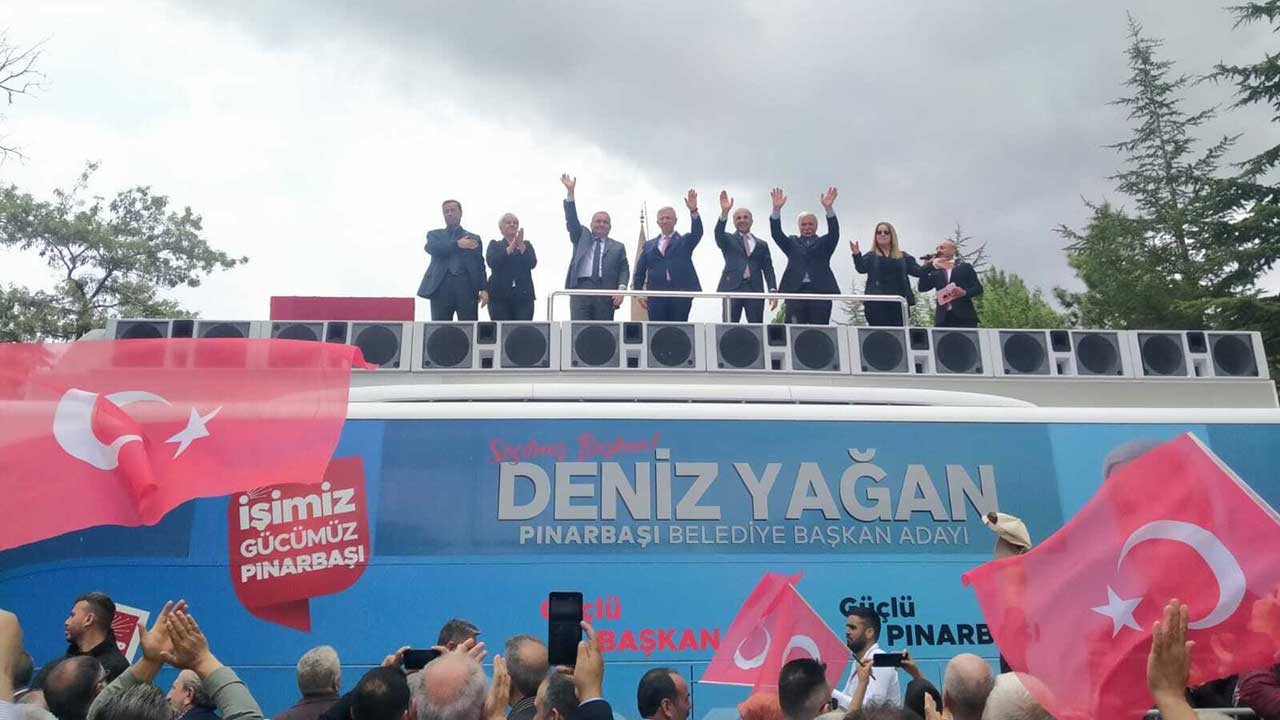 Seçimlerin yenileneceği Pınarbaşı’nda CHP miting yaptı, Mansur Yavaş da katıldı