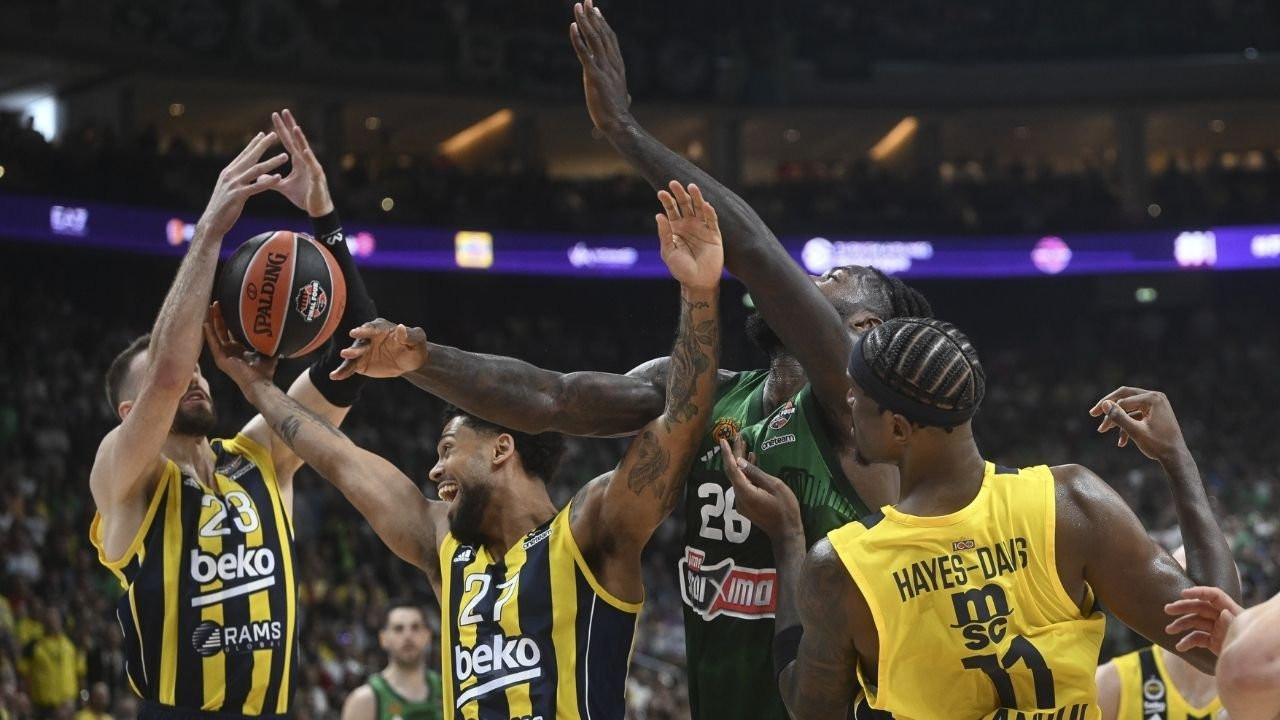 Fenerbahçe, Euroleague'de finale çıkma şansını kaçırdı