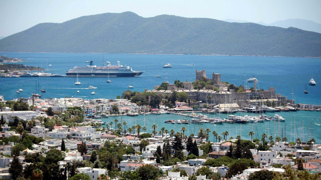 Bodrum'da yasağa rağmen inşaatlar devam ediyor