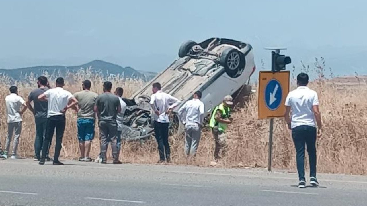 Emniyet kemeri sayesinde, takla atan arabadan yara almadan kurtuldu