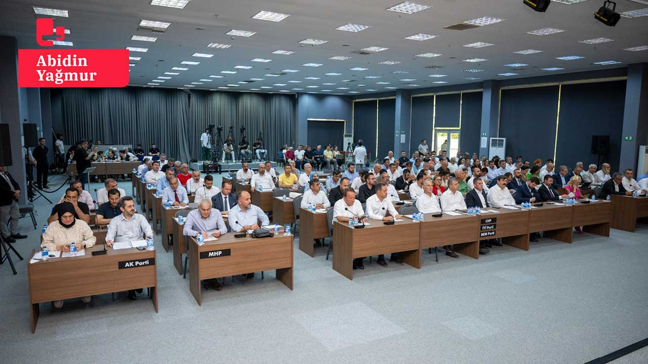 Mersin Büyükşehir Belediye Meclisi'nde 'kayyım' tartışması