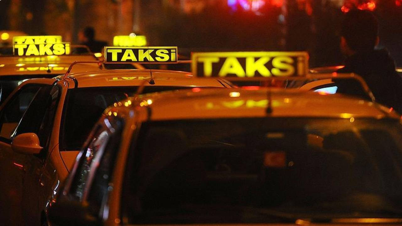 İstanbul'da taksilerde 'panik butonu' devreye giriyor