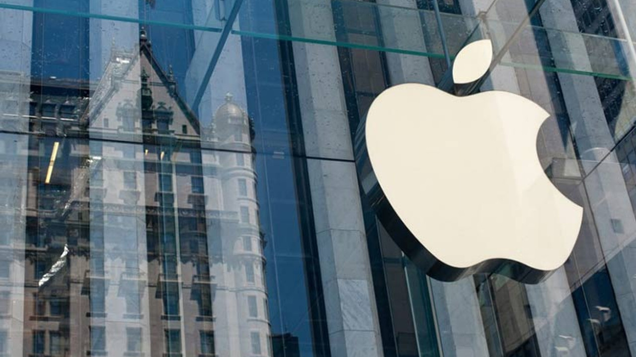 Apple daha az iPhone sattı, kârı rekor kırdı