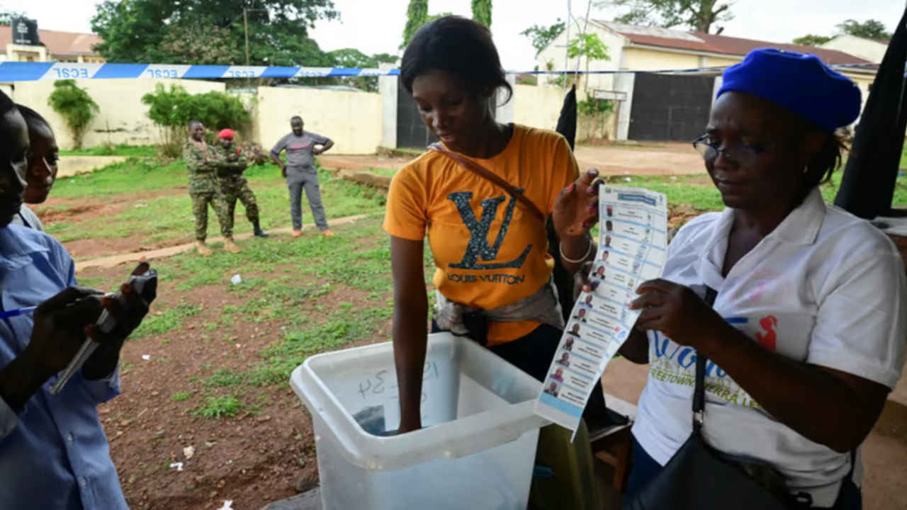 Sierra Leone'de kız çocukların zorla evlendirilmesi yasaklanıyor