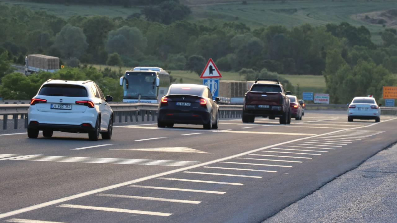 İstanbul'da 9 günlük bayram tatili sonrası trafik yoğunluğu