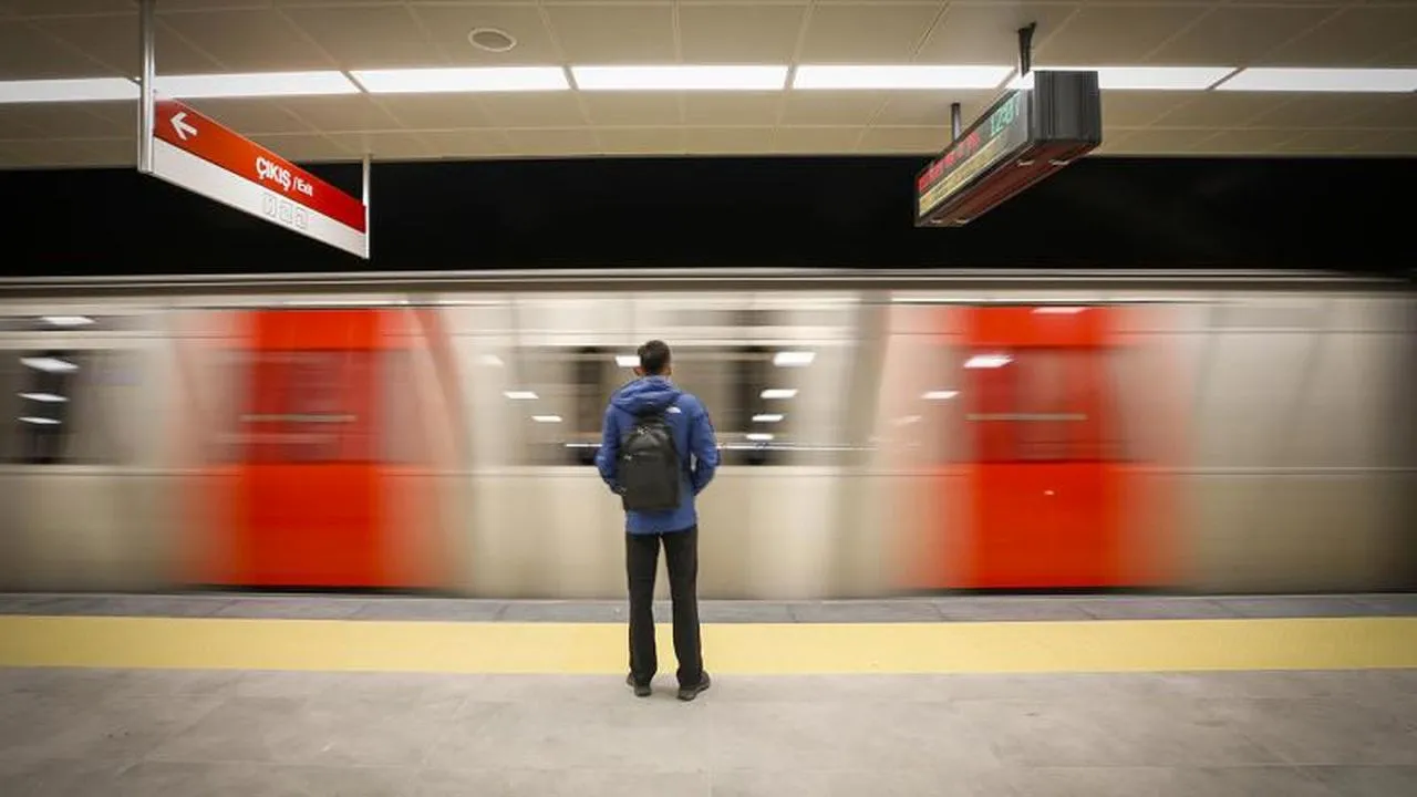 Ankara’da Kızılay-Koru Metro hattı seferleri arıza sebebiyle durduruldu