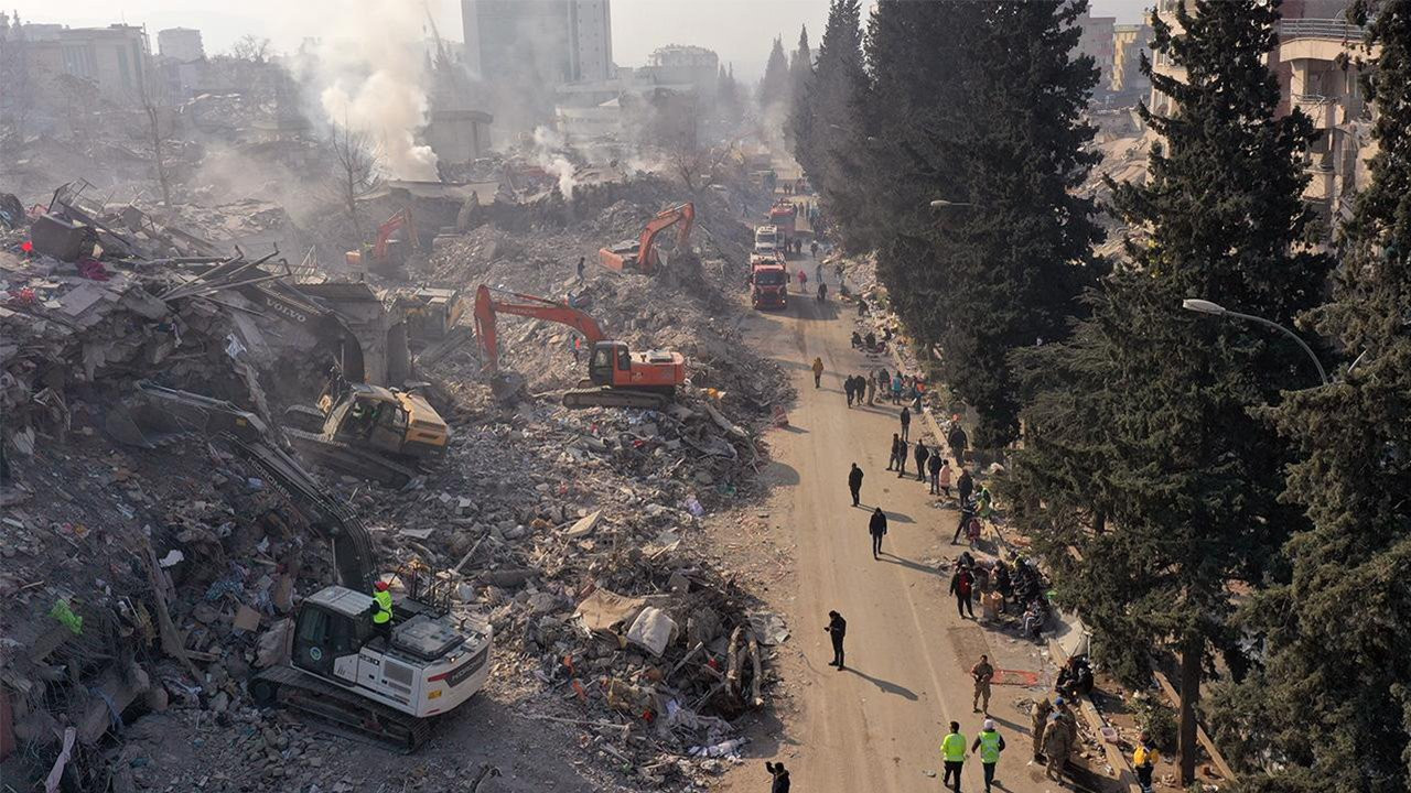 Bir buçuk yıl geçti ama deprem travmaları azalmadı, arttı: TTB, acil psikososyal destek istiyor