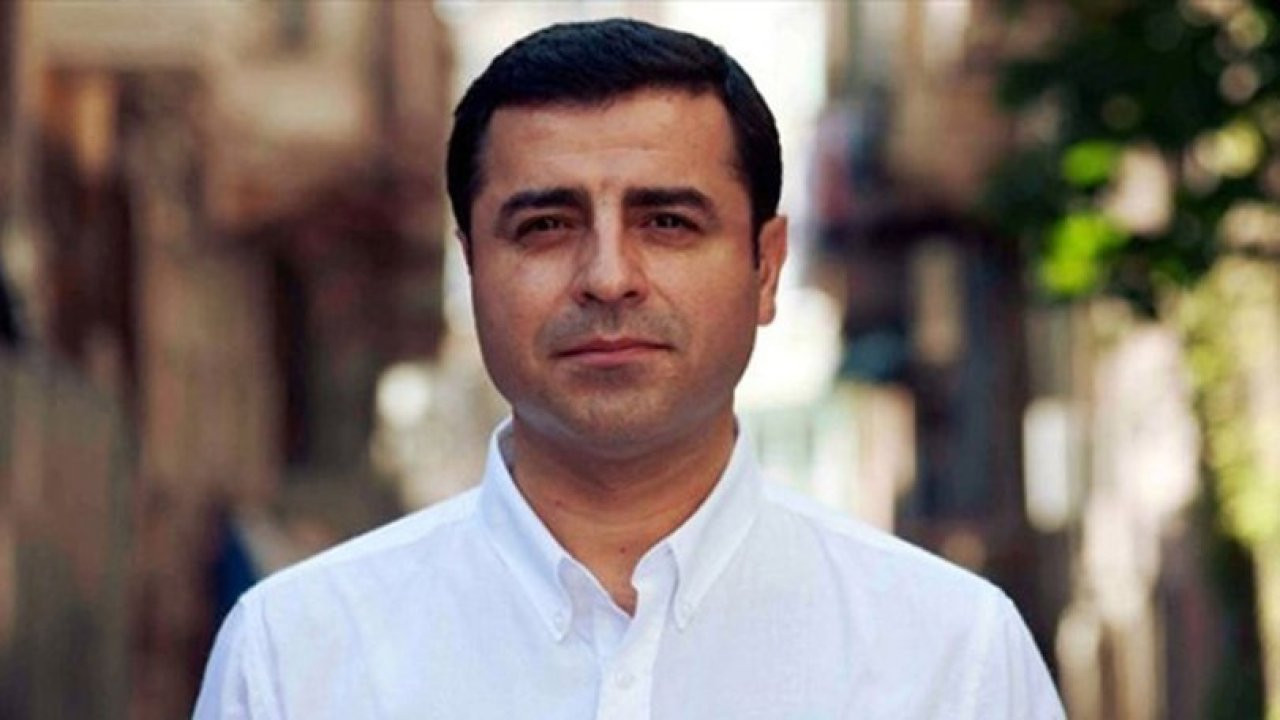 Selahattin Demirtaş'tan Genco Erkal için taziye mesajı