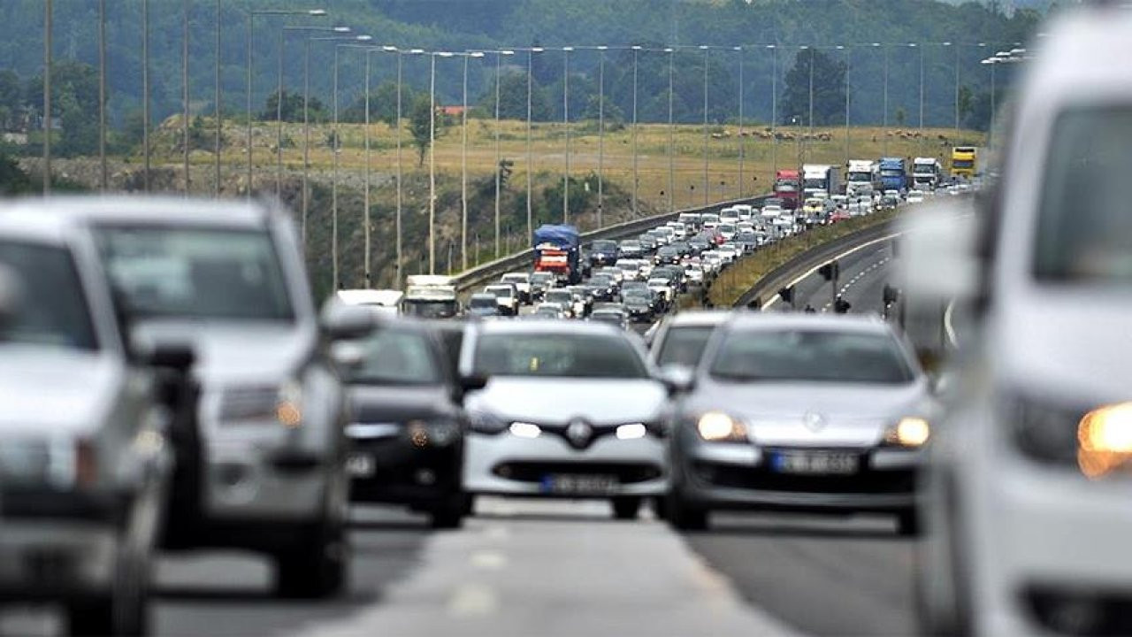 Yol kenarındaki beyaz levhanın ne işe yaradığını biliyor musunuz? Kontrol kesim levhasıyla ilgili gerçek