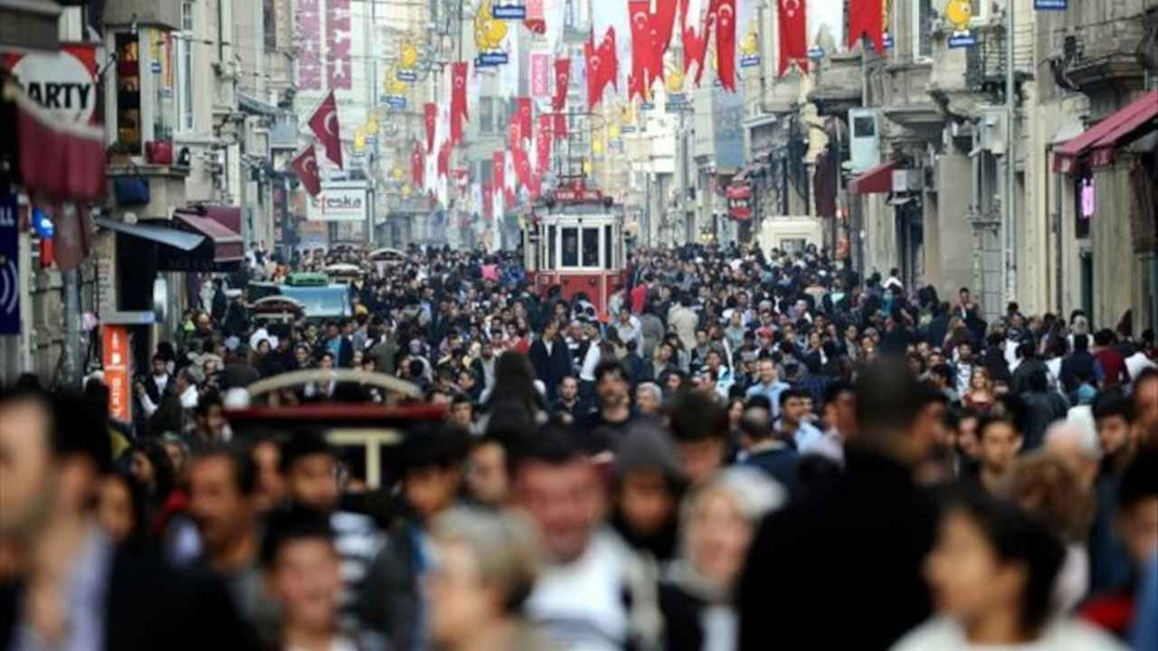 İPA açıkladı: İller arası göç arttı, İstanbul'a 412 bin kişi geldi