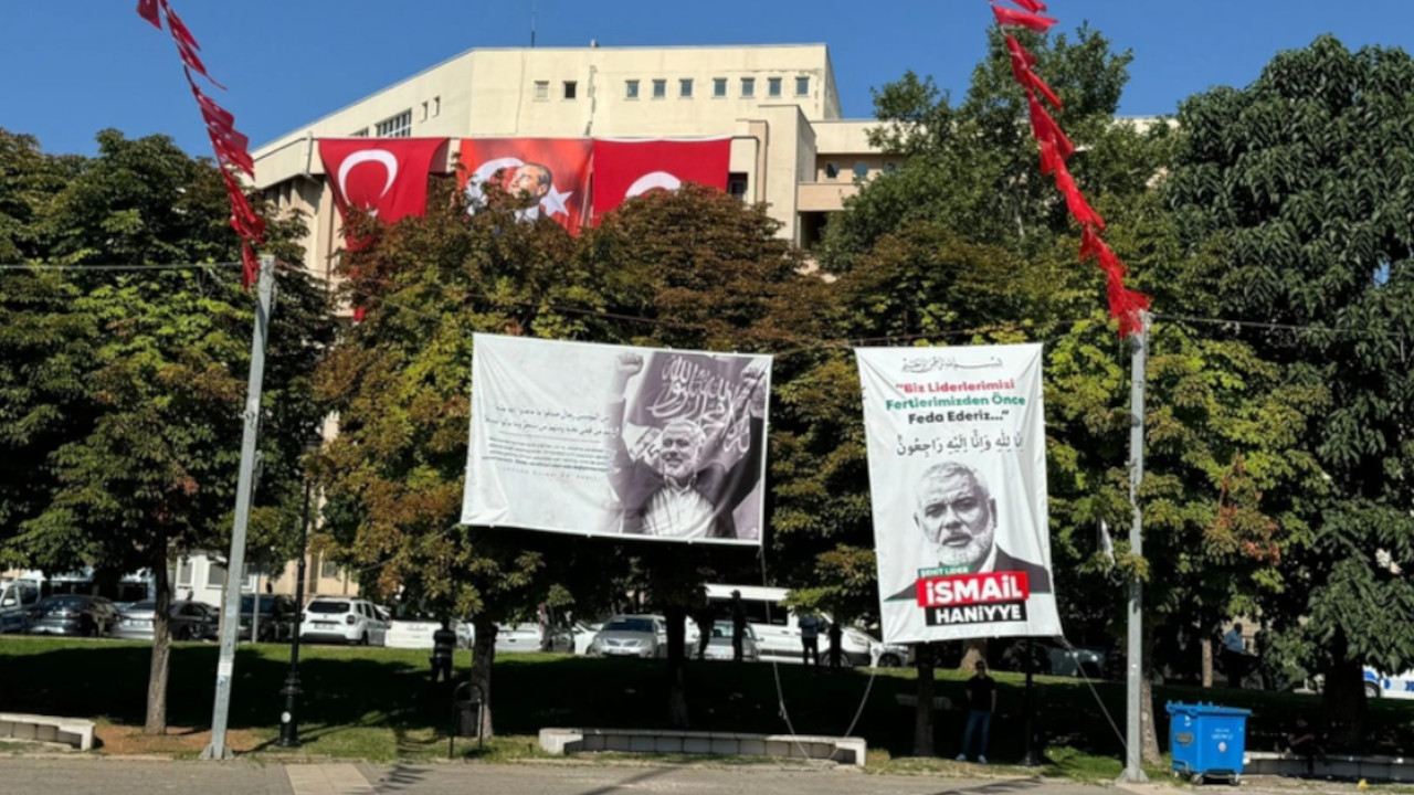 Antep'teki 30 Ağustos töreninde Haniye krizi: Gaziler alanı terk etti