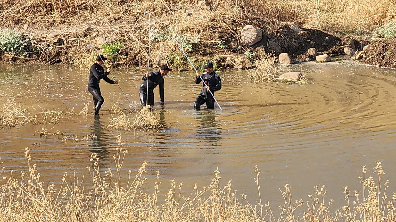 Narin'i arama çalışmaları 18'inci gününde: Gölet yine arandı, iz bulunamadı