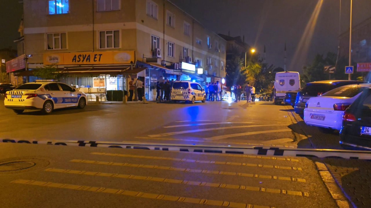 Ümraniye'de denetim noktasında silahlı saldırı: Bir polis yaralı