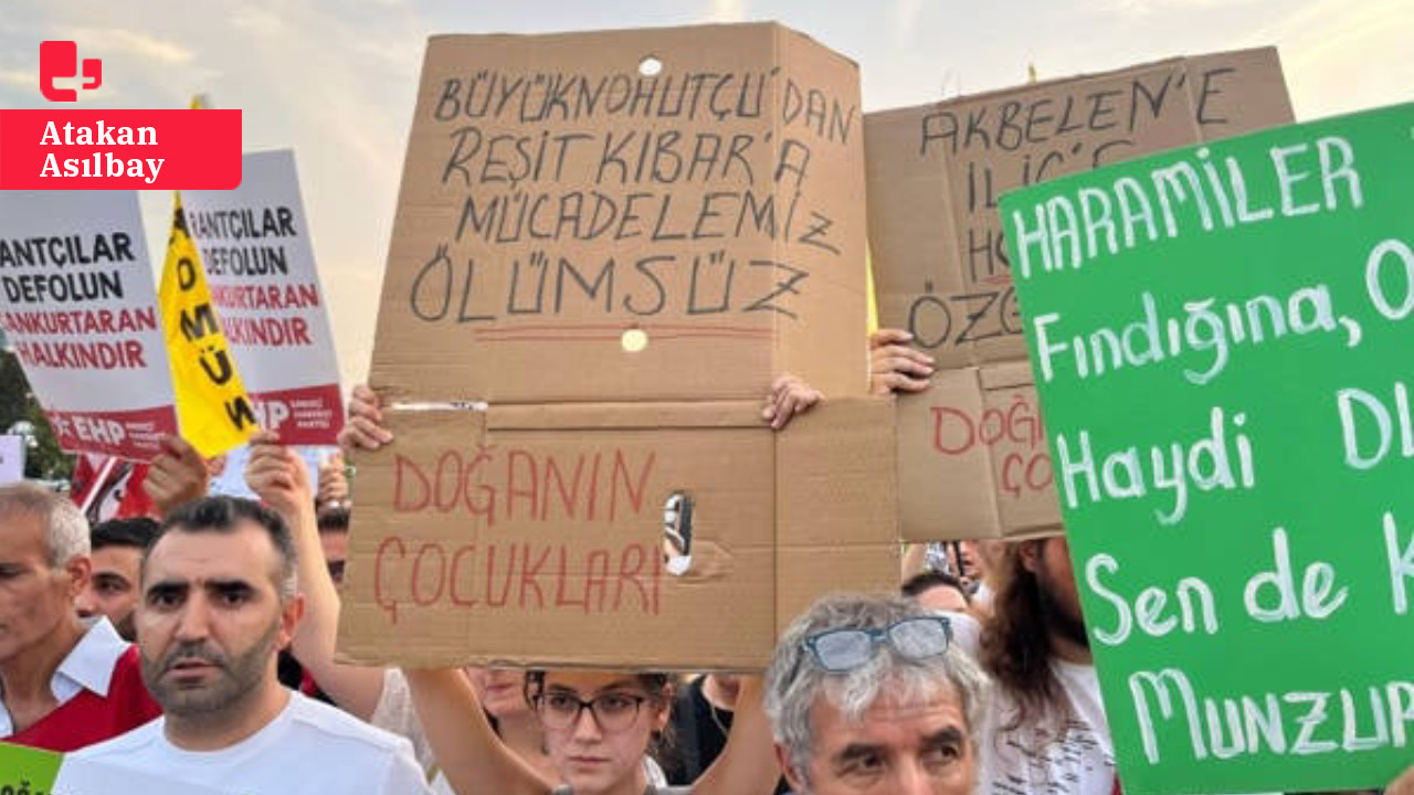 Reşit Kibar'ın ölümüyle ilgili AKP'li Faruk Çelik'i eleştiren Hopalı iki genç ifadeye çağrıldı