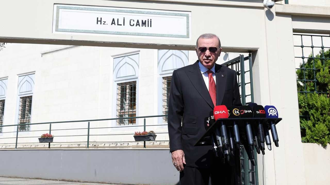 Erdoğan'dan Yunan botlarıyla ilgili ilk açıklama: Miçotakis sorunu çözeceğini ifade etti