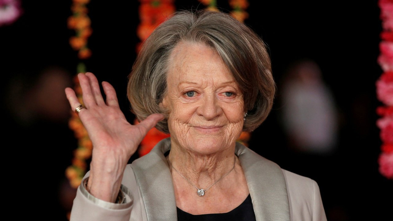 İngiliz oyuncu Maggie Smith 89 yaşında öldü