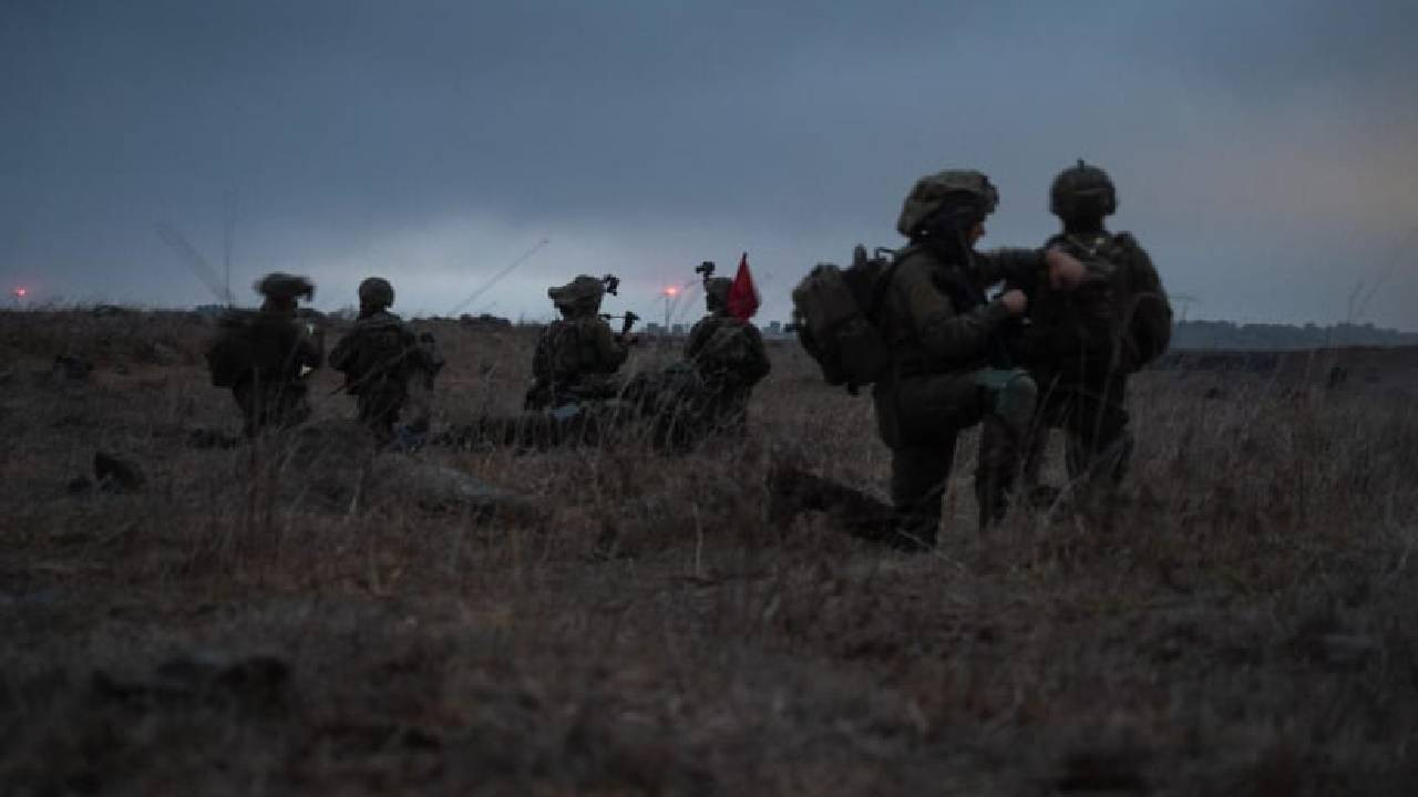 İsrail, birliklerini Suriye sınırı boyunca konuşlandırdı: Golan'a takviye yapıldı