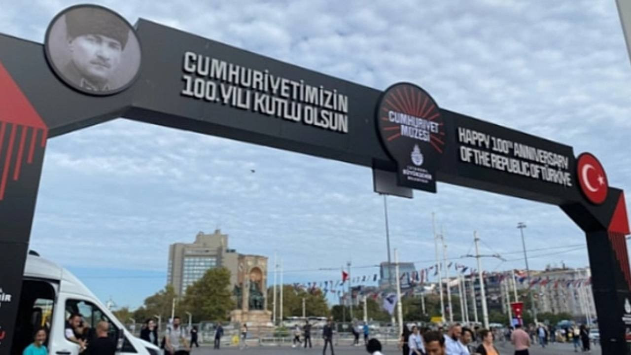 Kültür Bakanlığı'na bağlı Koruma Kurulu'ndan Cumhuriyet takı için suç duyurusu