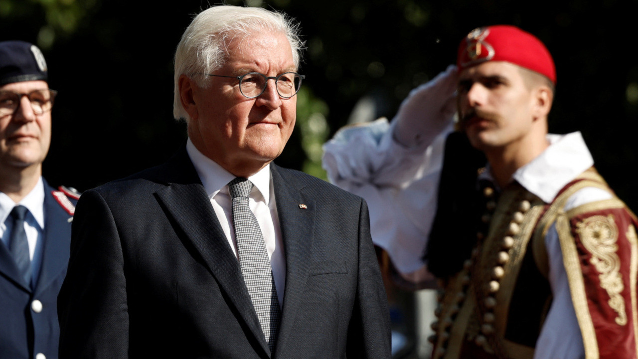 Steinmeier, Nazilerin savaş suçları için Girit'ten özür diledi