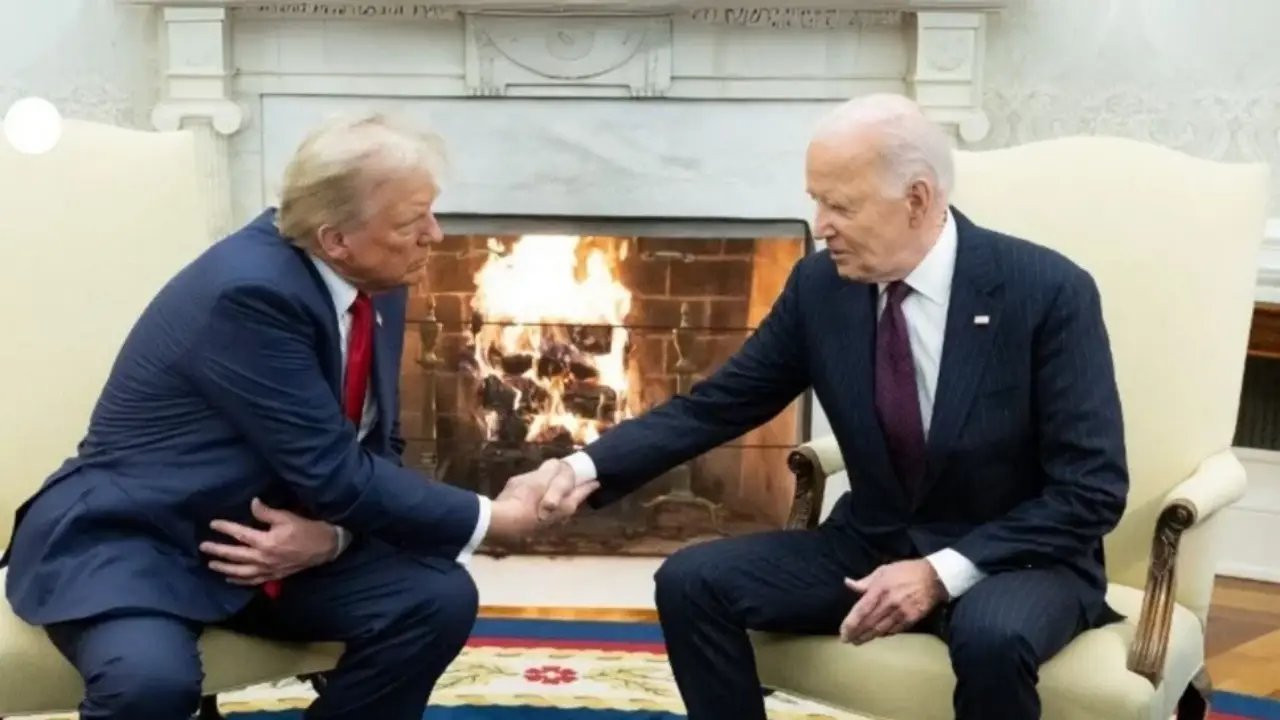 Trump Beyaz Saray'da Biden'la görüştü